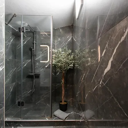 Houseloft Cityscape Bliss Apartment *